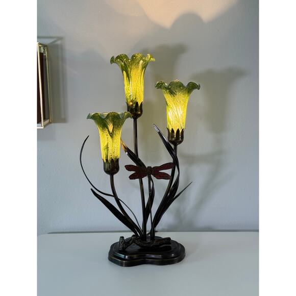 Vintage Dale Tiffany 3-Light Lily Lamp w/ Dragonfly - Picture 2 of 10